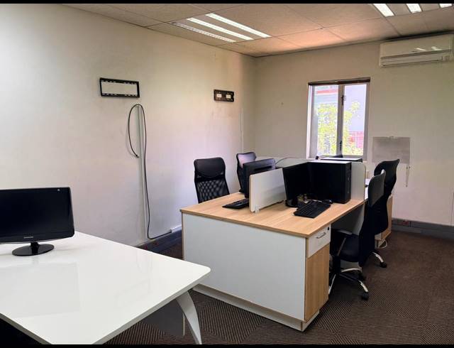 2,000M² OFFICE FOR SALE IN RANDJESPARK